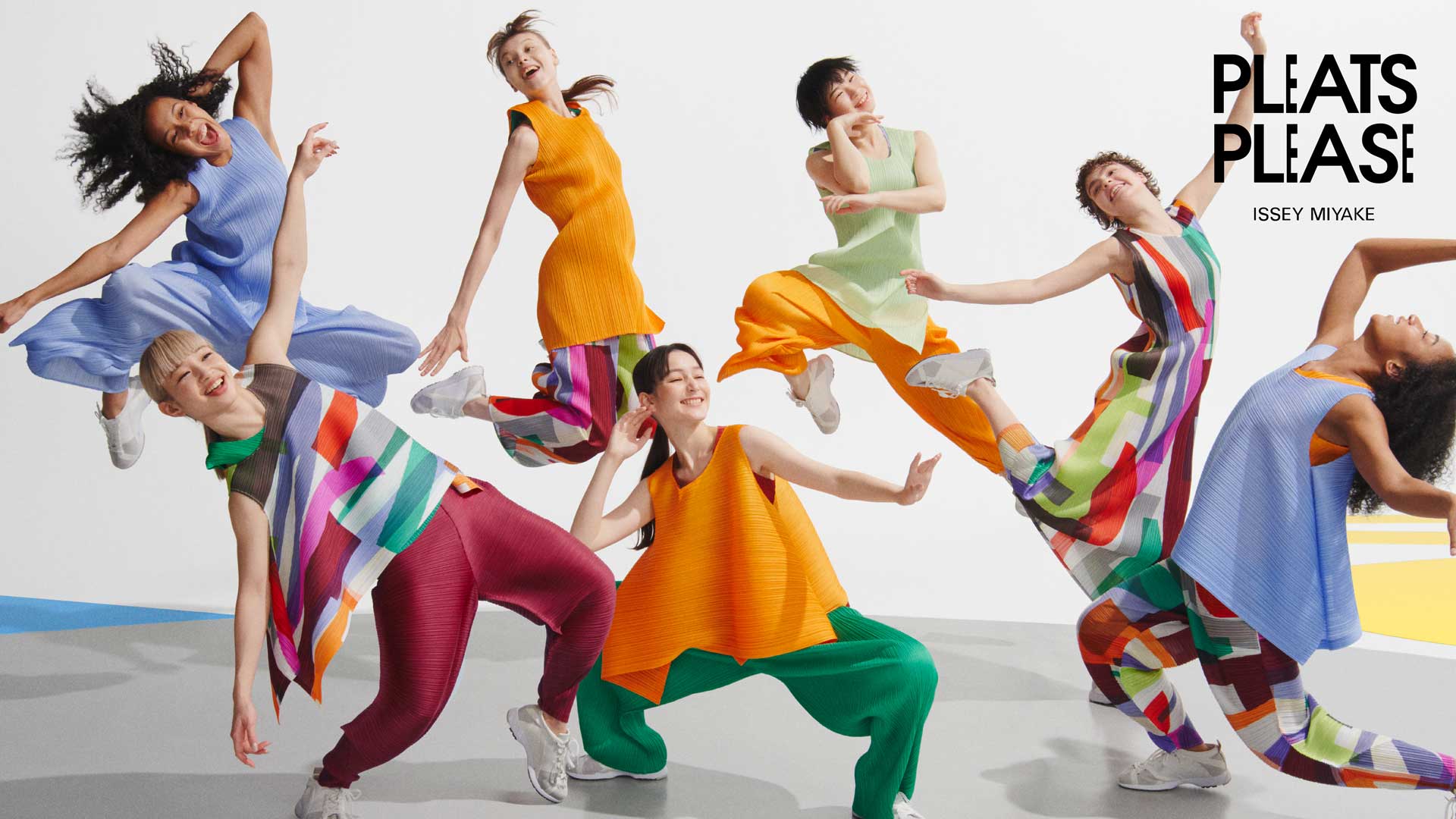 PLEATS PLEASE ISSEY MIYAKE “MONTHLY COLORS : MAY × PATH”｜WORKS 